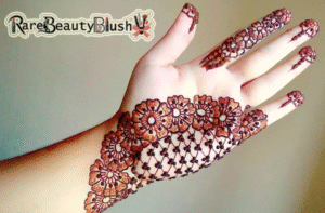 Step-by-Step Simple Mehndi Designs for Modern Women